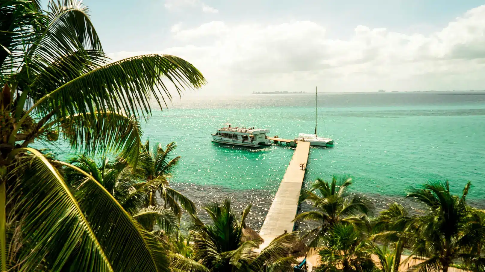 Ir a Isla Mujeres en ferry: tarifas y opciones