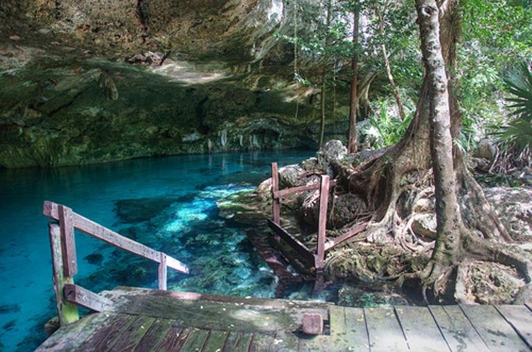 Cenote Dos Ojos